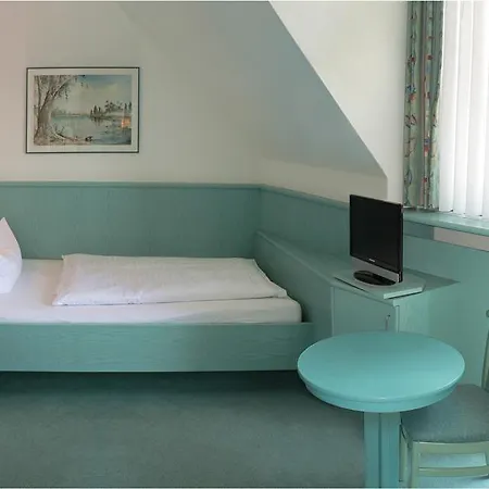 Eulenspiegel - Nichtrauchhotel - Garni Вюрцбург